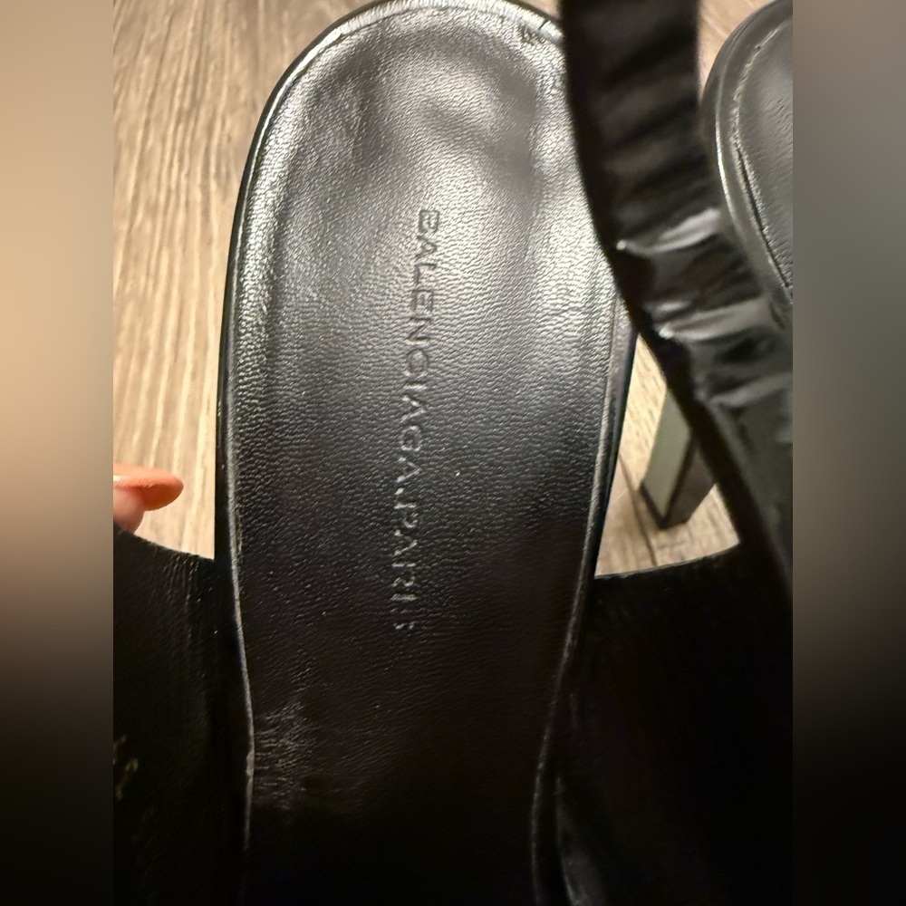 Balenciaga Paris Women’s Black Teal Patent Leather Peep Toe Heels Size 39 - Picture 3 of 8